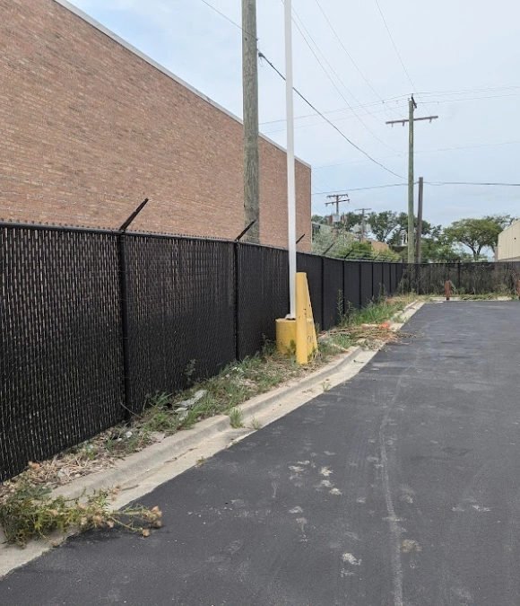 service commercial fencing